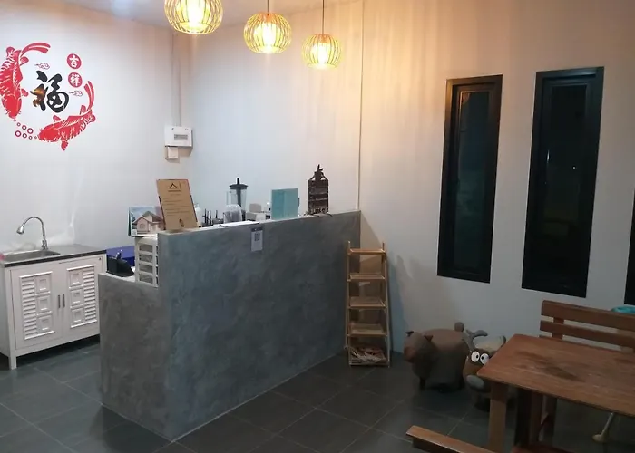 Aroonsri Thara บ้านพัก 3*