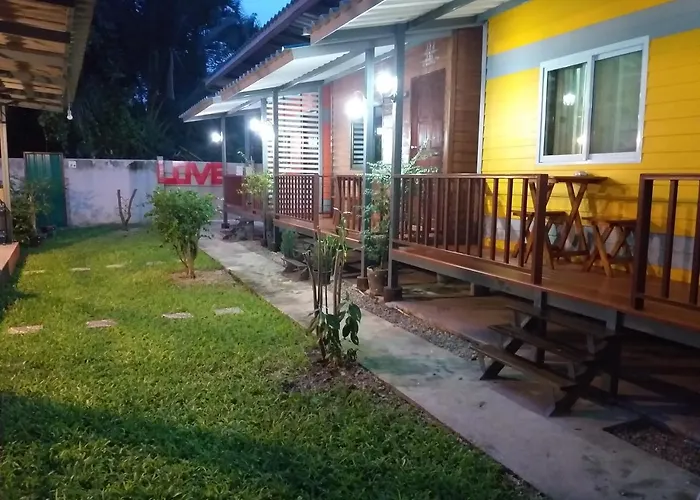 Aroonsri Thara บ้านพัก