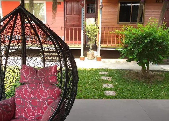 บ้านพัก Aroonsri Thara Ratchaburi